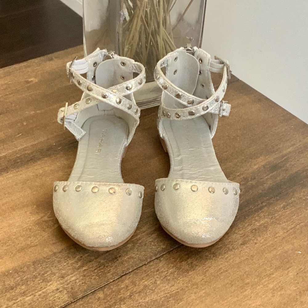 Tahari Toddler Girl Size 7 studded dress shoes